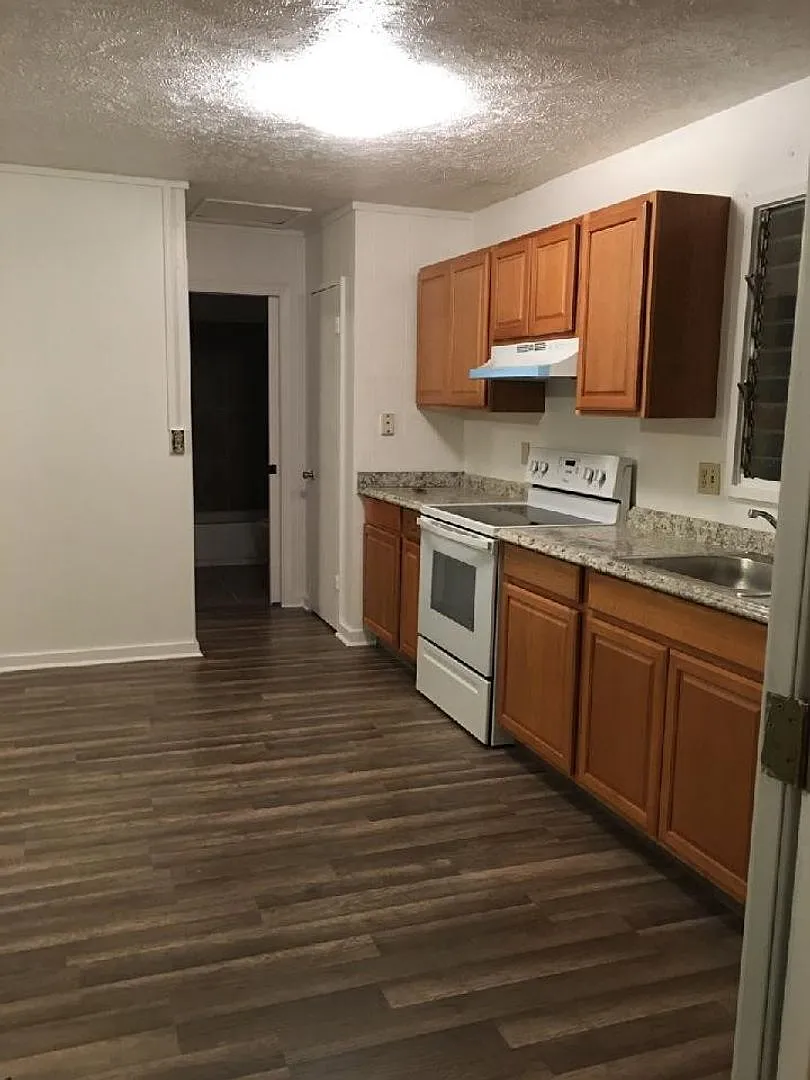 232 Oe Street — Photo 2