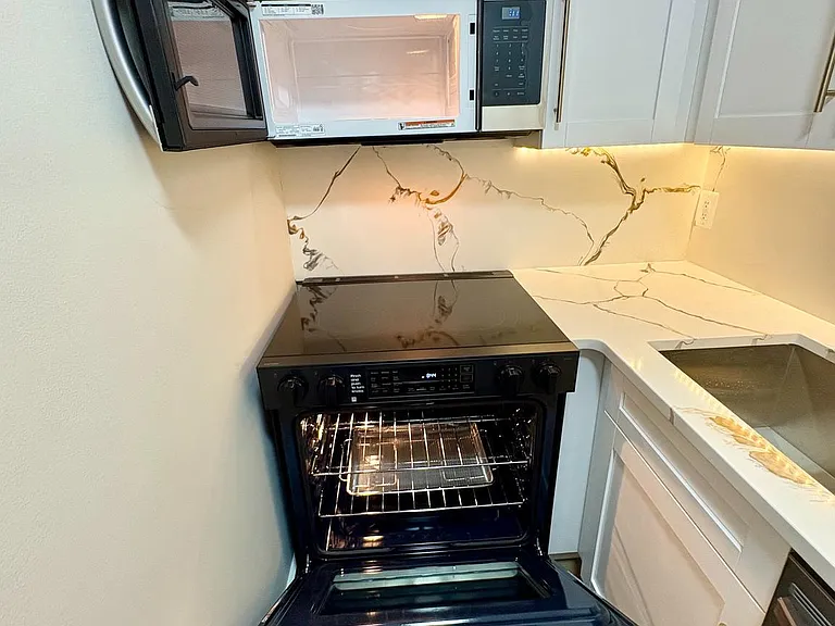 6800 Fleetwood Rd #208 — Photo 12