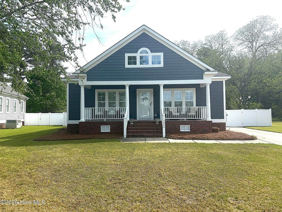 1st image of 3005 Canal Drive NW