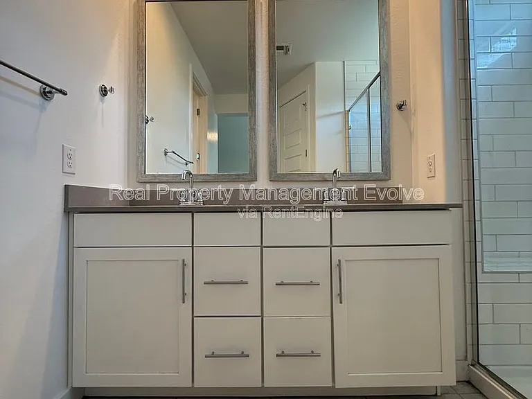 6324 W Warner St — Photo 13