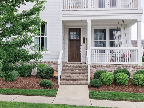 4th image of 3453 Milford Dr