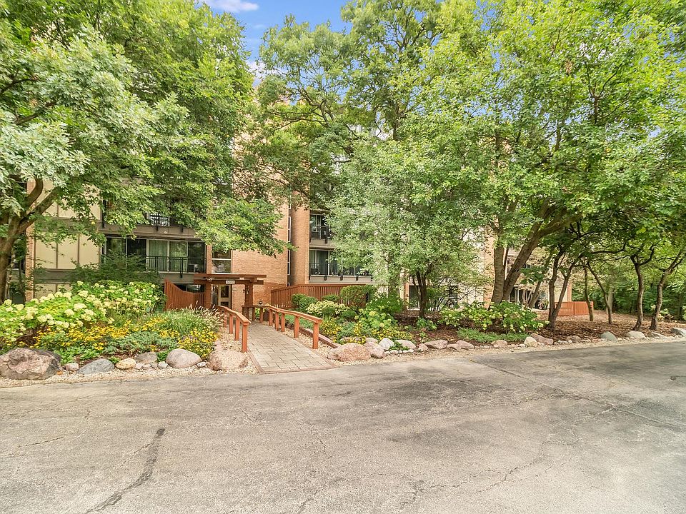 1st image of 6000 Oakwood Dr APT 4B