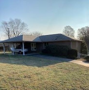 3rd image of 341 Dana Ct