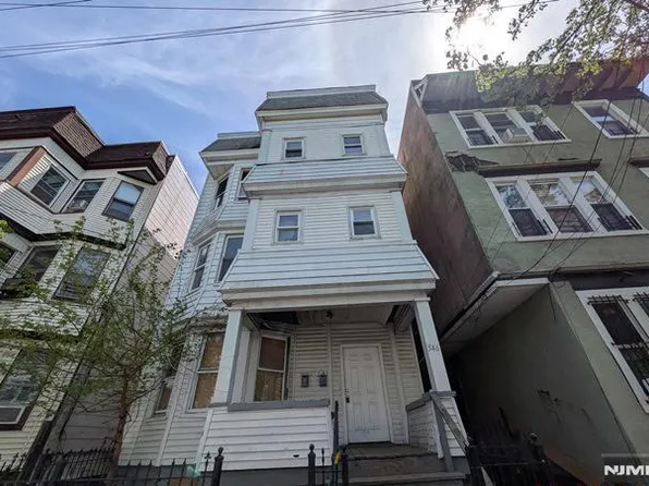 546 20th St, Newark, NJ 07103