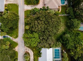 618 Indian Lilac Rd, Vero Beach, FL 32963
