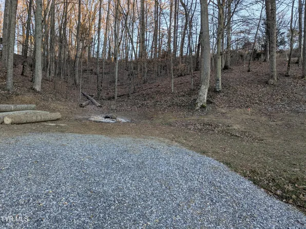 173 Pickens Rd, Kingsport, TN 37663