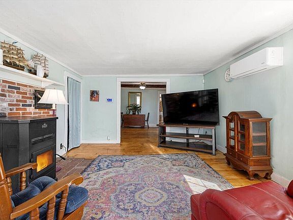 5th image of 848 Cape Road