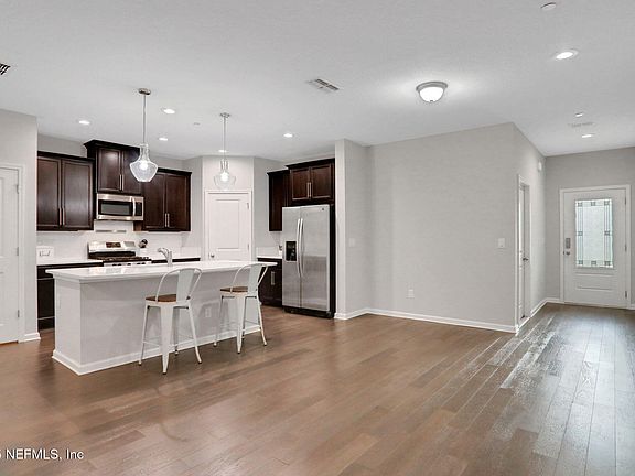 5th image of 23 PINDO PALM Drive