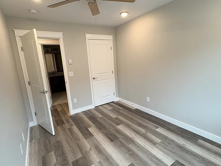 3513 Sussex Dr — Photo 10
