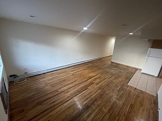 4th image of 94-79 218th St #1