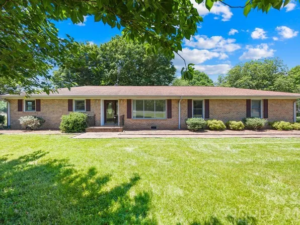 406 Kistler Farm Rd, Mooresville, NC 28115