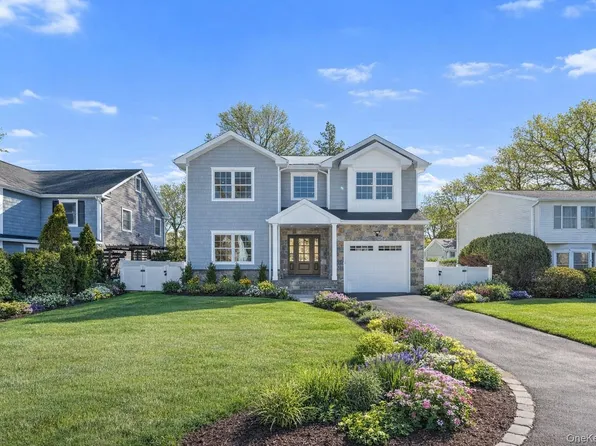 294 Curtis Avenue, Carle Place, NY 11514