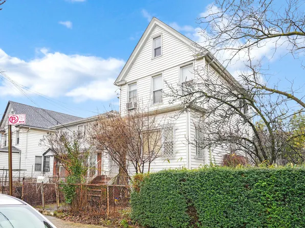 137-06 Laburnum Avenue image 1 of 33