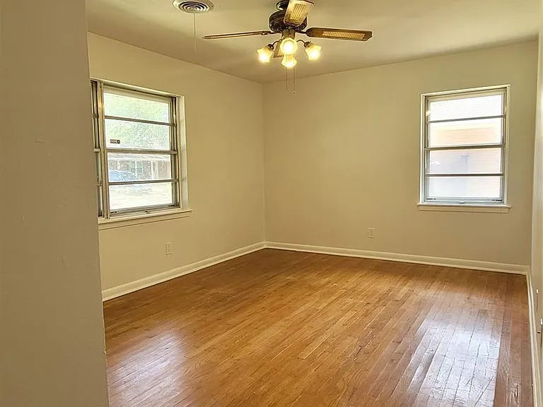 801 Rosewood Dr — Photo 23