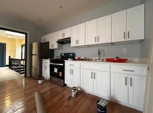 2883 E 196th St #2AB, Bronx, NY 10461