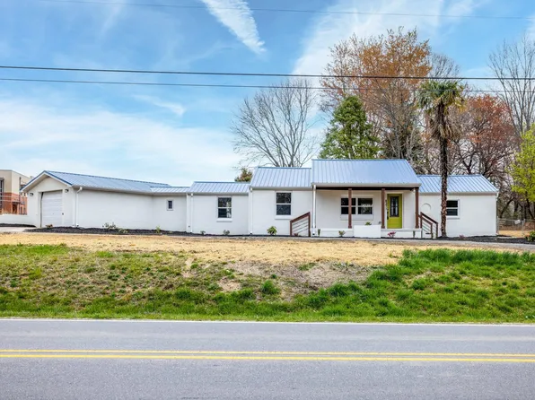 4371 High Point Rd, Kernersville, NC 27284