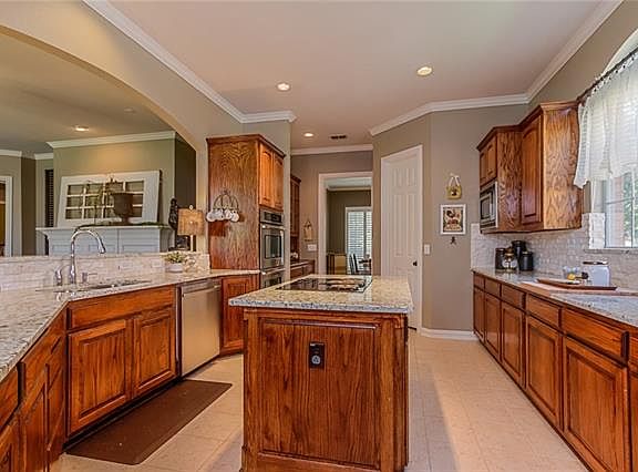 4th image of 1592 Bowie Ln