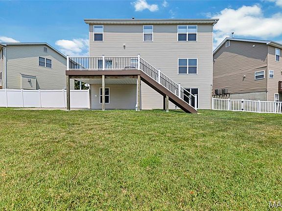 4th image of 46 Red Brook Ct