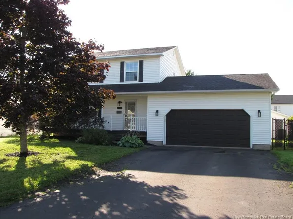 44 Greenhaven Dr, Moncton, NB E1G 2H2