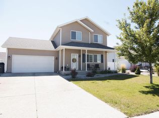 1213 Sioux Ave, Gillette, WY 82718