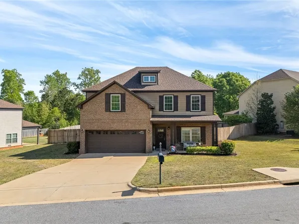 2422 Antler Ridge Dr, Auburn, AL 36832