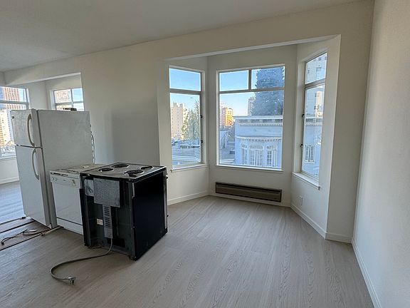 5th image of 1400 Jones St APT 304