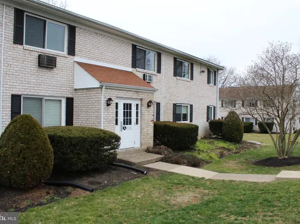 26 Park Ave Unit A9, Chalfont, PA 18914