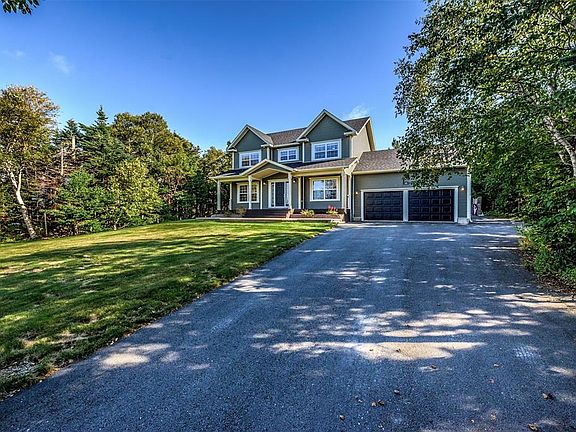 2nd image of 43 Pine Ridge Crescent