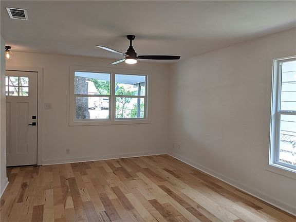 3rd image of 6917 Cherry Meadow Dr