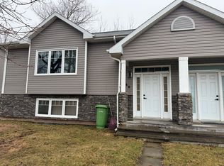 648 Bernard St, Pt Hawkesbury, NS B9A2V5