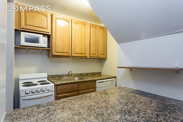 Rented by Compass | media 16