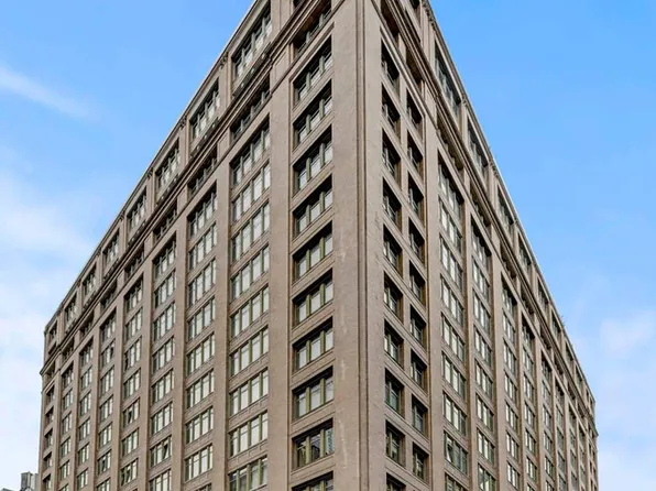 252 7th Avenue image 17 of 24