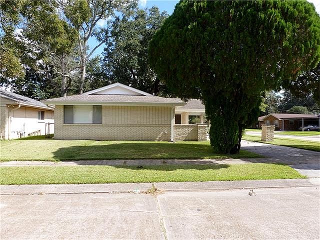 1st image of 2125 Bonnie Ann Dr