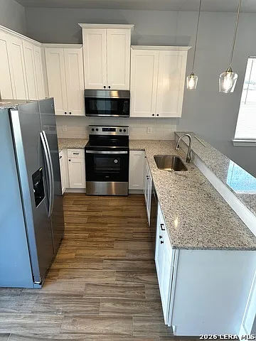 327 Ebner St #A — Photo 7