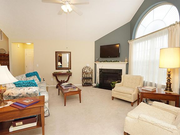 4th image of 1474 Cotswold Ln #21