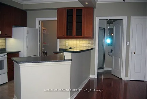3351 Cawthra Rd #402 Photo 1