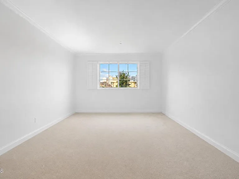 1830 Pelham Ave #301 — Photo 19