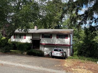 532 NE Silver Pine Dr, Bremerton, WA 98311