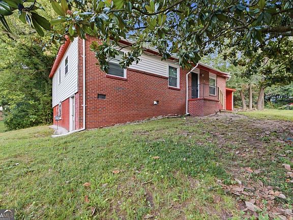 3rd image of 3754 Clovis Ct NW