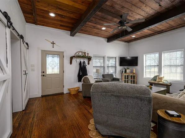 4597 W Line Rd, Whitesboro, TX 76273