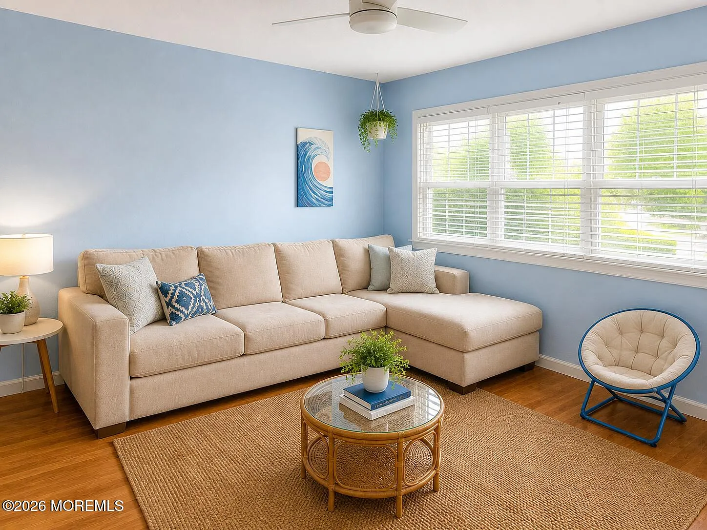 3 bed, 836 sqft, $7,000 — Photo 2