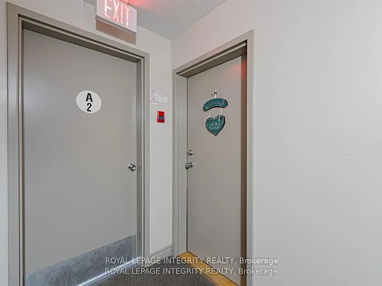400 Fenerty Ct #5 — Photo 5