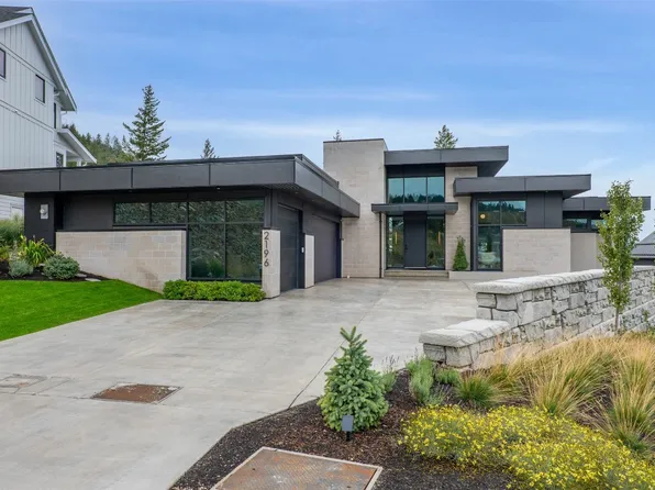 2196 Aster Ct, Kamloops, BC V2E 0E2