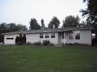 404 E Walsh St, Montgomery City, MO 63361