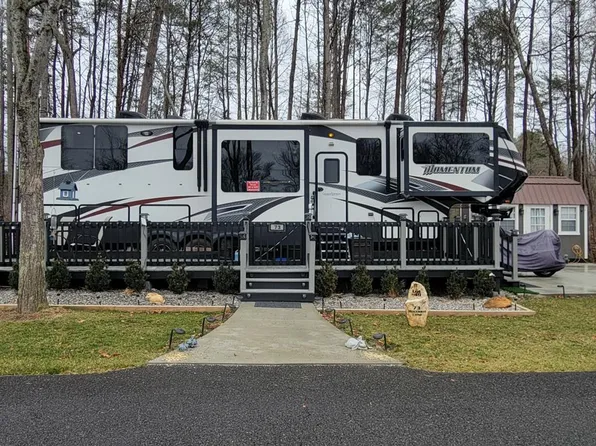 73 Moccasin Ln, Blairsville, GA 30512