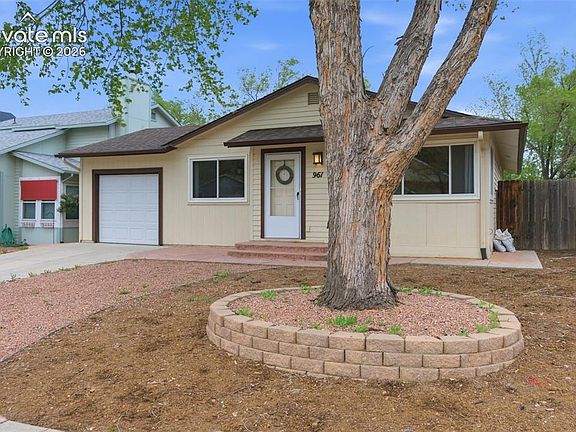 4th image of 961 Columbine Ave