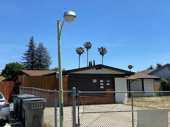 3rd image of 7713 Franklin Blvd