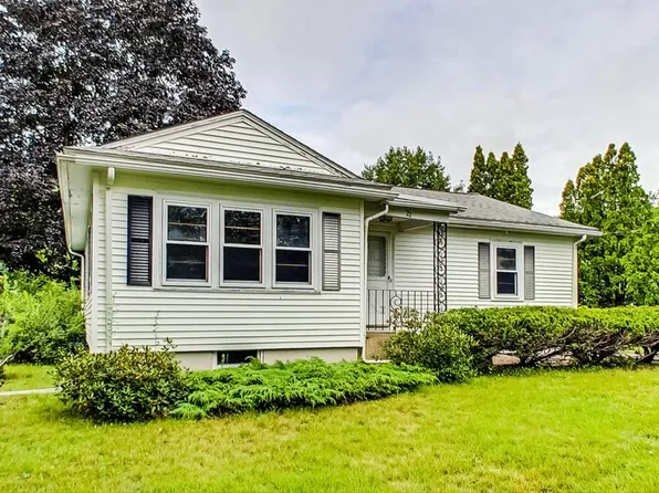22 Ferry Rd, Salisbury, MA 01952