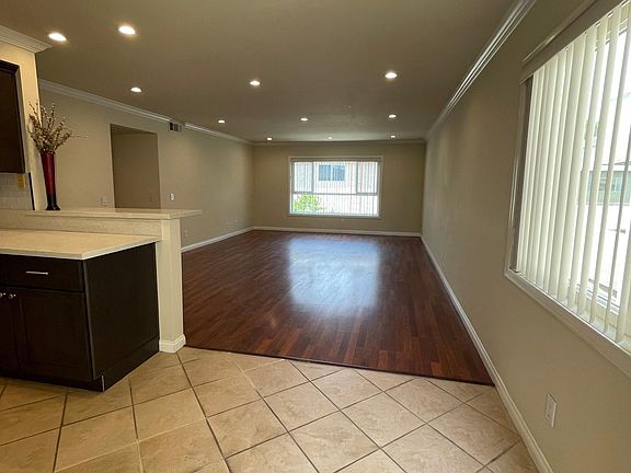 5th image of 5251 Willowcrest Ave #3
