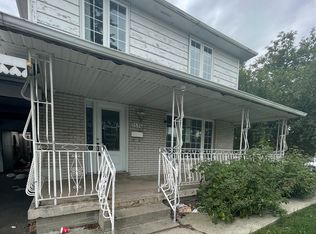 3374 Morning Star Dr, Mississauga, ON L4T1X8
